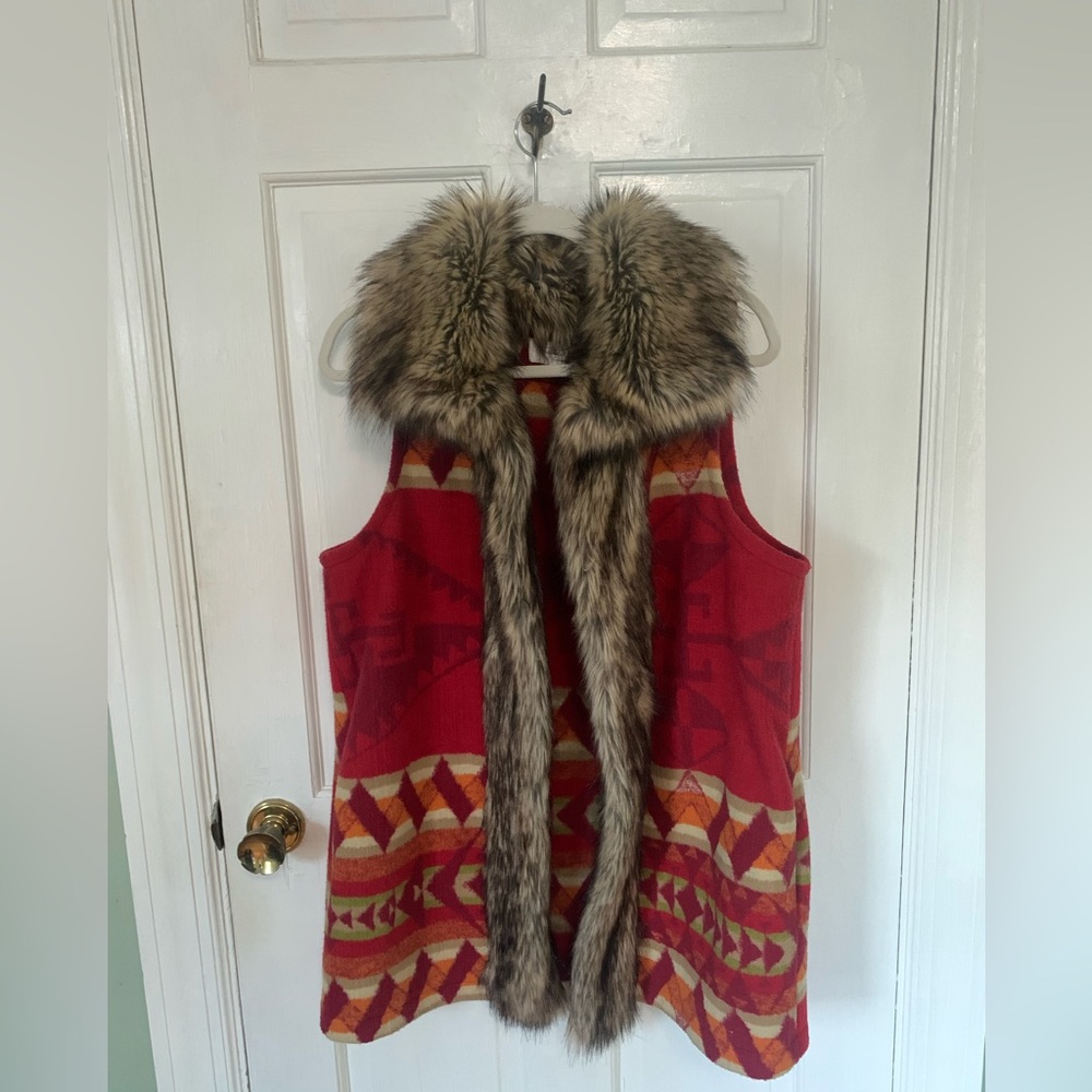 Tasha Polizzi - Red Patterned Vest with Faux Fur Collar- large